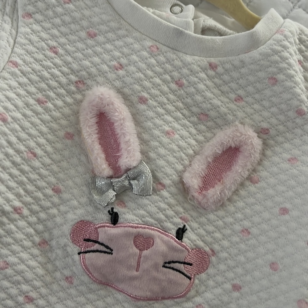 Easter Bunny Cuteness! Quilted top size 9 months - Picture 6 of 7